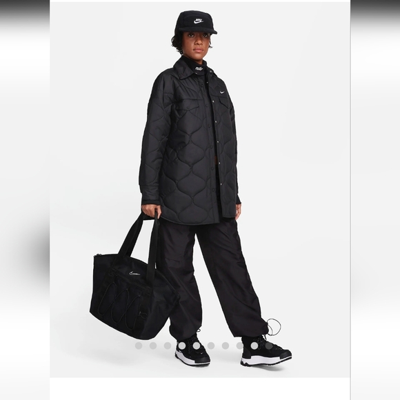 NIKE WOMEN SPORTWEAR ESSENTIAL QUILT JACKET - Picture 7 of 10